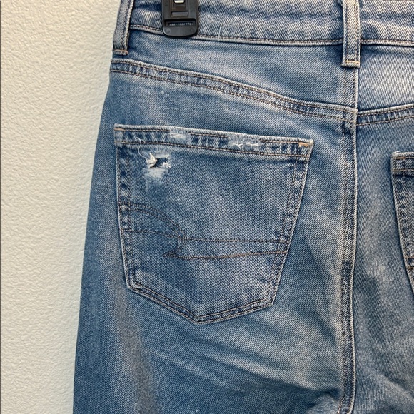 AE Mom Straight Jean - Picture 4 of 10